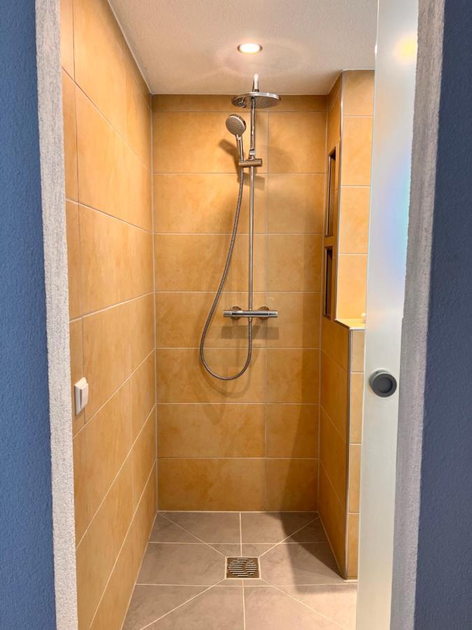 Apartment *moderne Anton In Vs Mit Kueche+bad *